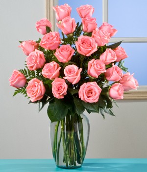 arreglo floral de rosas rosadas en florero caracas